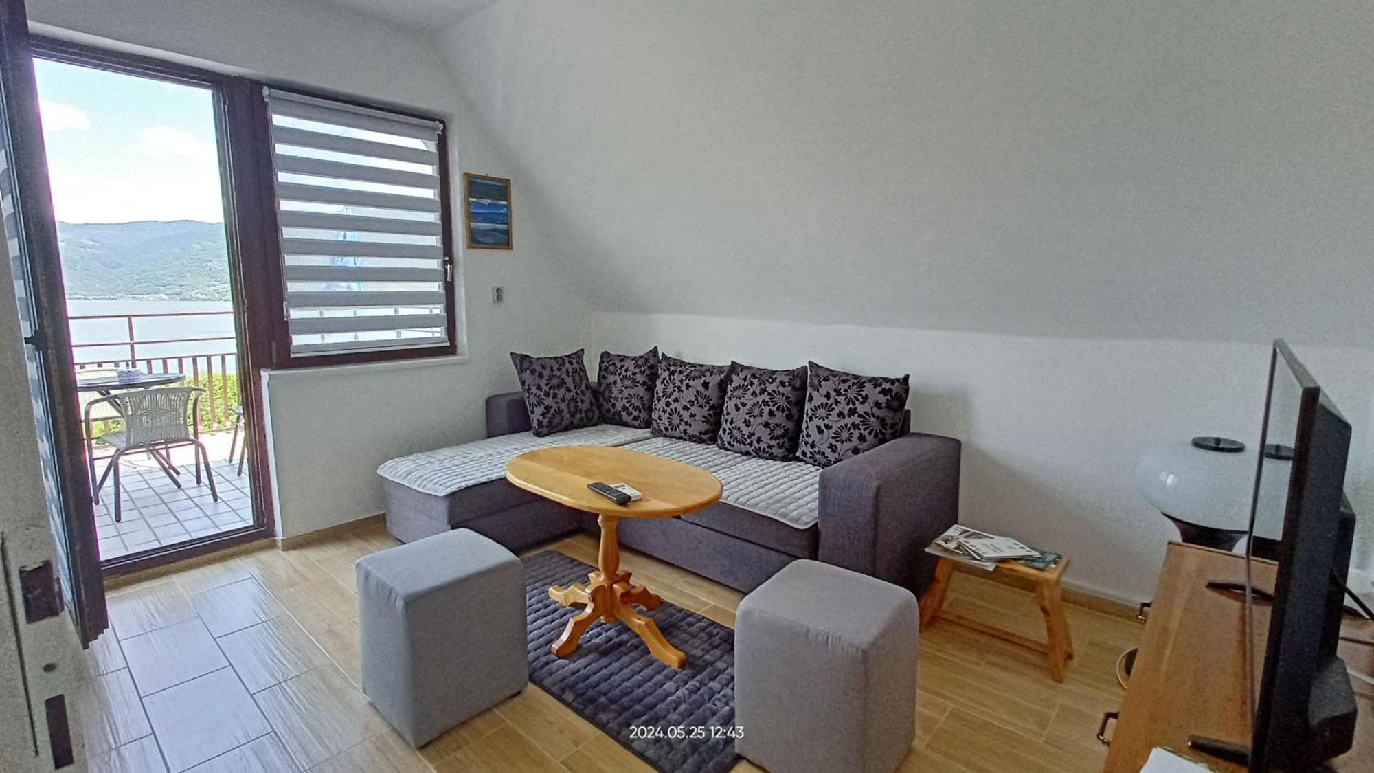 Apartman Duric Donji Milanovac Exterior foto